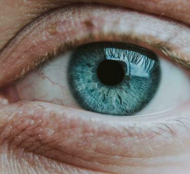 Karboksyterapia okolica oka